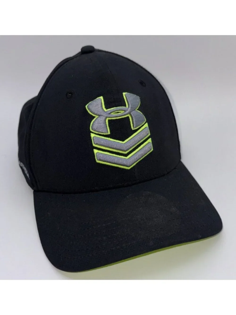Under Armour HeatGear Stretch Fit Hat Cap Black Neon Green LG XL Golf Running